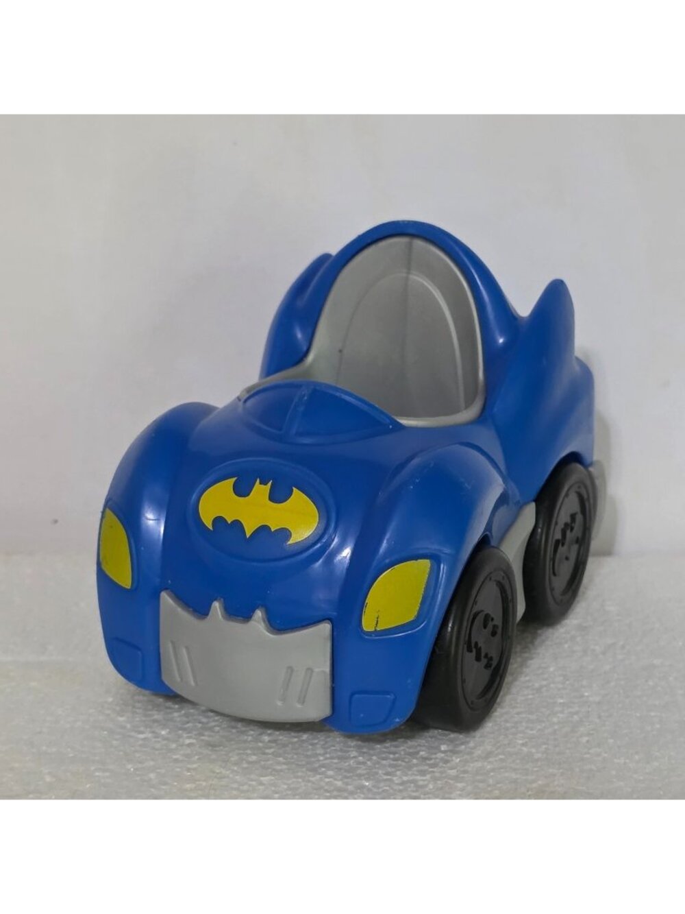 Fisher-Price Little People DC Comics Friends BATMAN Car Superhero 2020 3.5"x4"